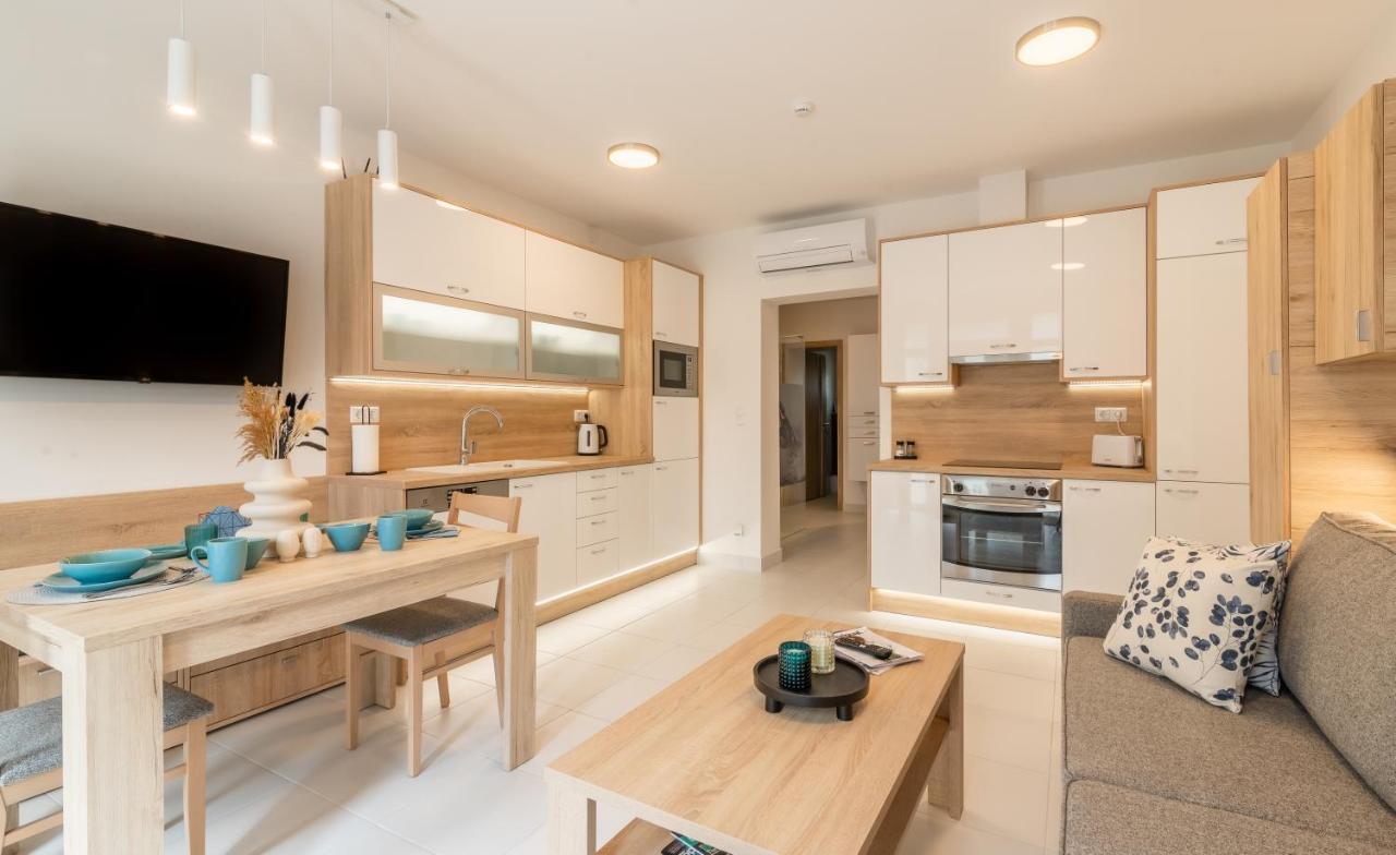 Jegmadar & Fekete Golya Apartmanok Мошонмадьяровар Экстерьер фото