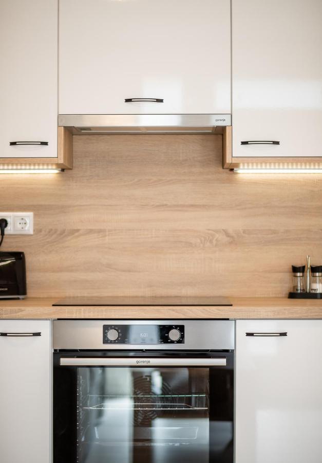 Jegmadar & Fekete Golya Apartmanok Мошонмадьяровар Экстерьер фото