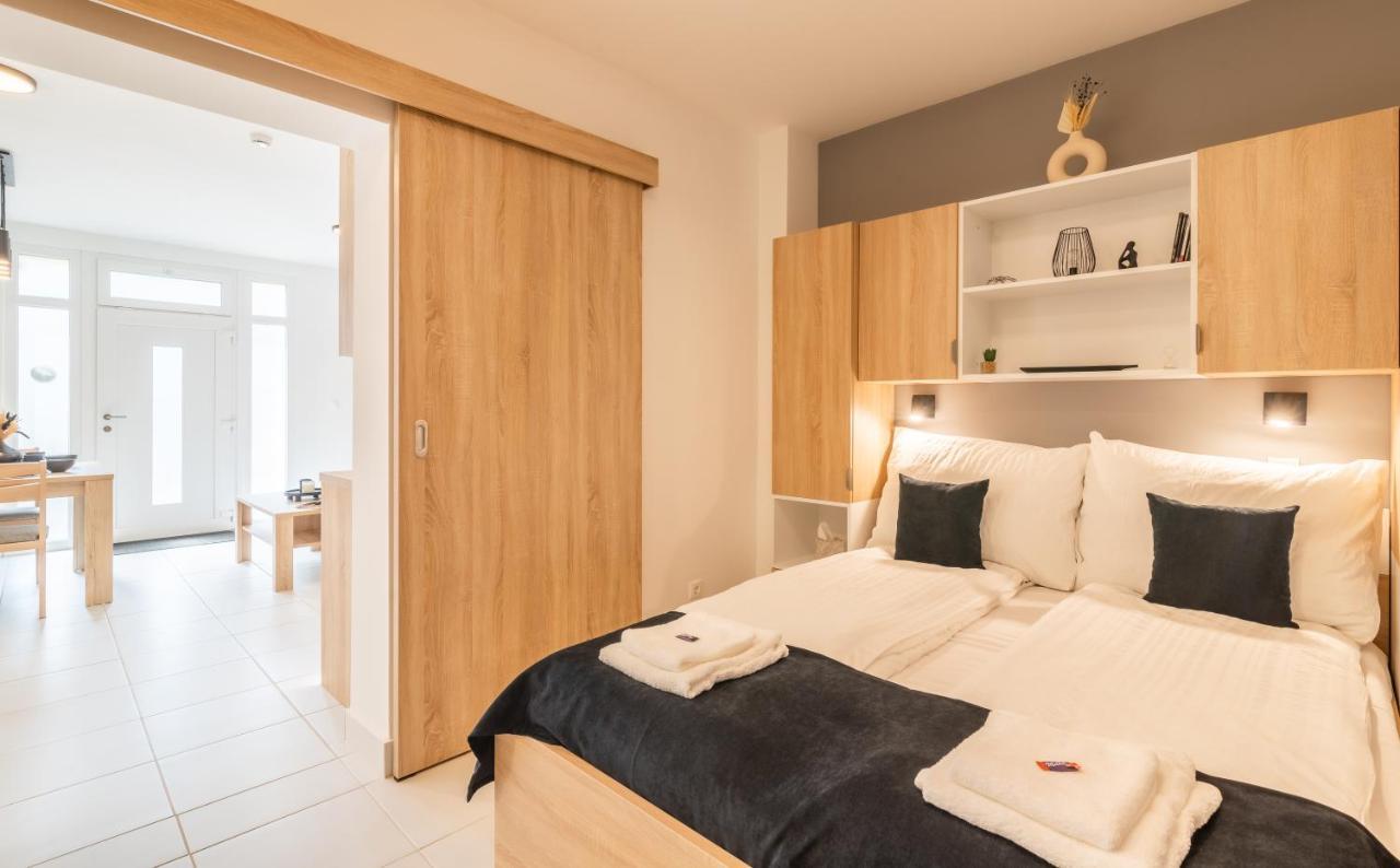 Jegmadar & Fekete Golya Apartmanok Мошонмадьяровар Экстерьер фото